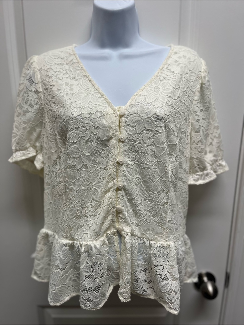 Adrianna Papell Lace Ruffle Blouse Ivory White Size L NWT Cottagecore Romantic